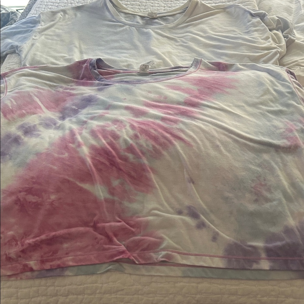 Bundle Two tie dye shirts 90 degree